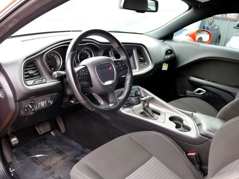 Used 2020 Dodge Challenger R/T image 27