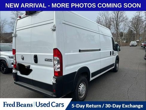 Used 2025 RAM ProMaster 2500 w/ Convenience Group image 4