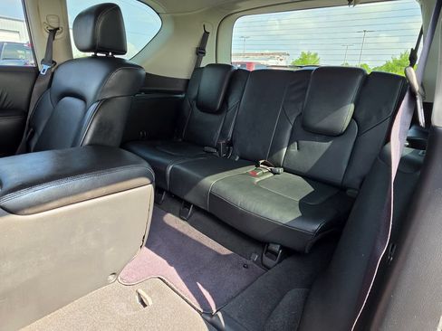 Used 2017 INFINITI QX80 4WD w/ All Season Package image 35