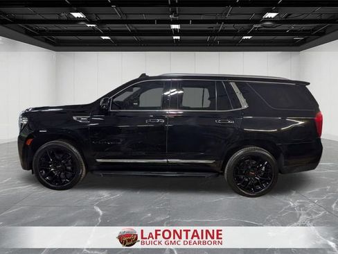 Used 2023 GMC Yukon SLT w/ SLT Premium Package AWD/4WD image 2