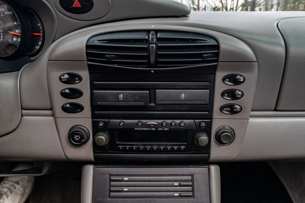 Used 2001 Porsche 911 Carrera RWD image 13