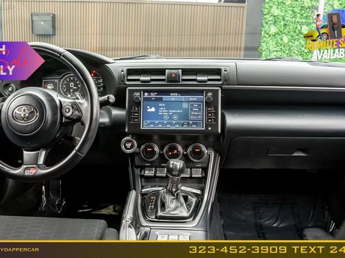 Used 2022 Toyota GR86 w/ ALL Weather Mat Package (TMS) RWD image 20