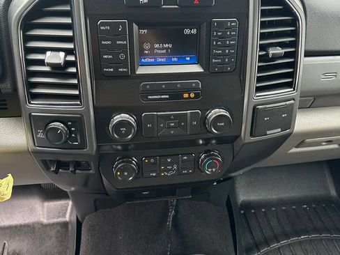 Used 2019 Ford F250 XLT w/ Snow Plow Prep Package AWD/4WD image 17