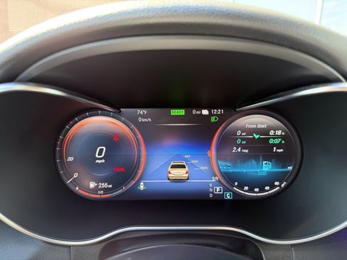 Used 2020 Mercedes-Benz GLC 350e 4MATIC image 21