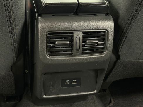 Used 2023 Nissan Rogue SV AWD/4WD image 22