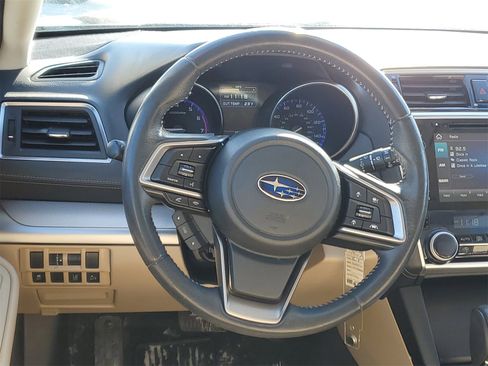 Used 2019 Subaru Outback 2.5i Premium image 12