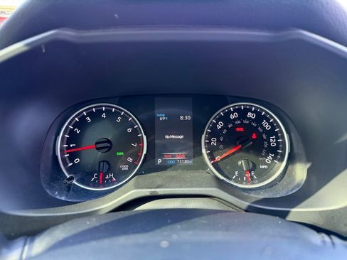 Used 2022 Toyota RAV4 XLE Premium AWD/4WD image 10