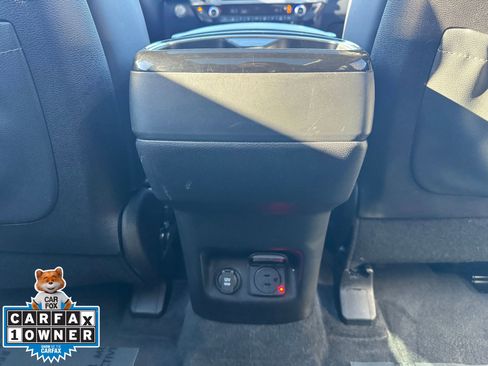 Used 2022 Kia Telluride SX w/ SX Prestige Package image 24