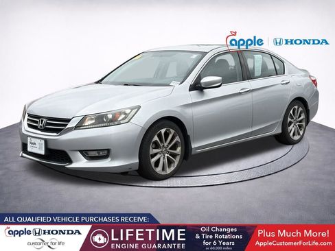 Used 2013 Honda Accord Sport image 3