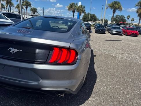 Used 2020 Ford Mustang Coupe RWD image 22