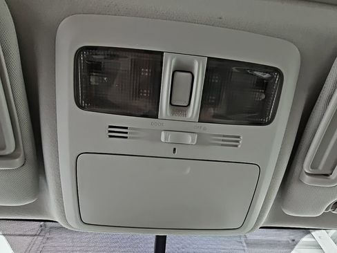 Used 2015 Subaru Forester 2.5i Limited w/ Popular Package #2 image 20