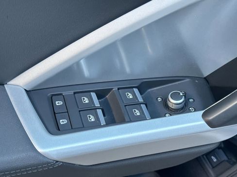 Used 2022 Audi Q3 2.0T Premium image 13