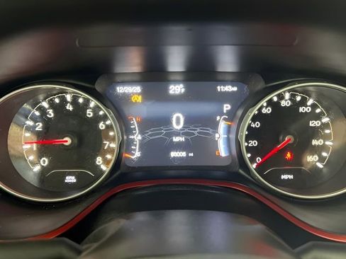 Used 2020 Jeep Compass Trailhawk image 4