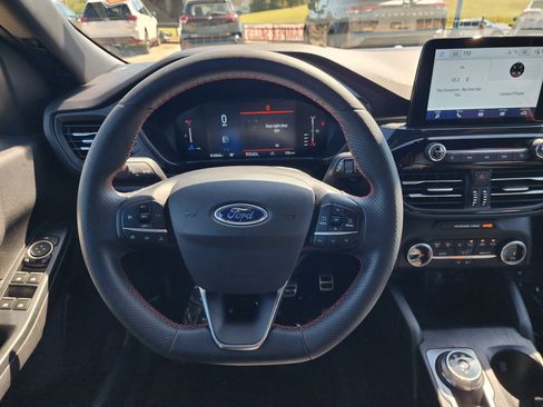 Used 2024 Ford Escape ST-Line image 17