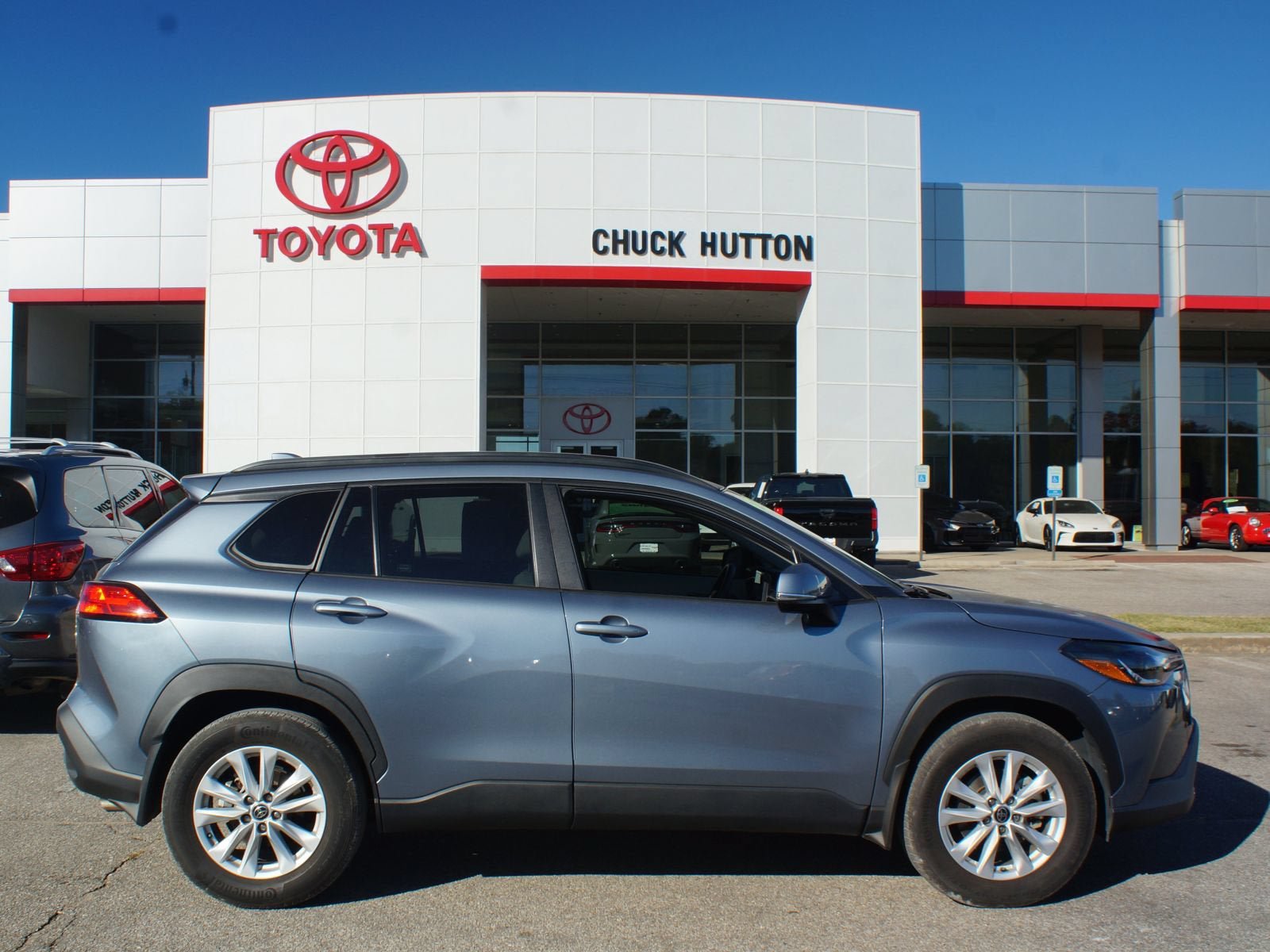 Used 2023 Toyota Corolla Cross LE w/ Moonroof Package AWD/4WD image 1