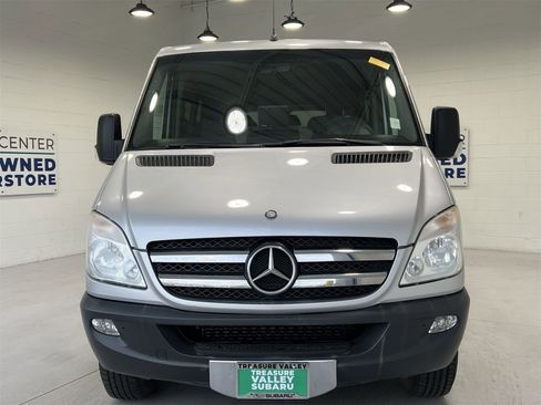 Used 2013 Mercedes-Benz Sprinter 2500 image 3