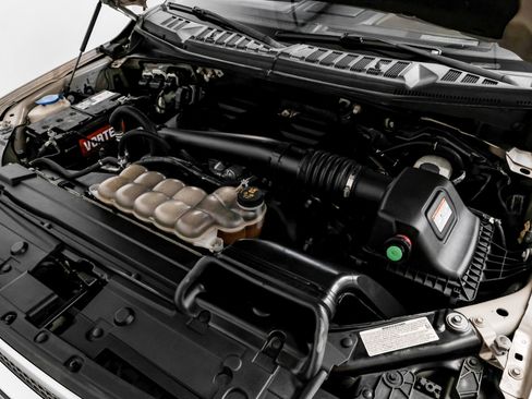 Used 2018 Ford F150 King Ranch w/ Equipment Group 601A Luxury image 56