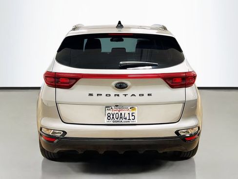 Used 2022 Kia Sportage Nightfall Edition FWD image 6