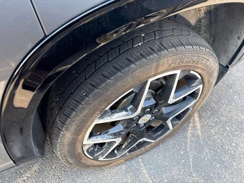 Used 2026 Chevrolet Traverse High Country w/ LPO, Floor Liner Package AWD/4WD image 16