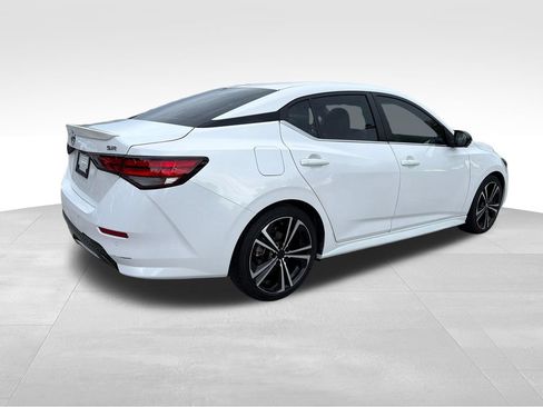 Used 2023 Nissan Sentra SR w/ SR Premium Package FWD image 13