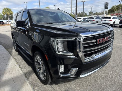 Used 2021 GMC Yukon SLT w/ SLT Premium Package image 5