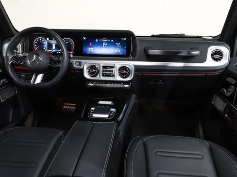 Certified 2025 Mercedes-Benz G 550 image 8