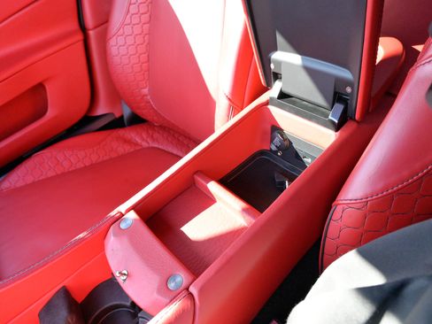 Used 2014 Aston Martin Vanquish Coupe image 29