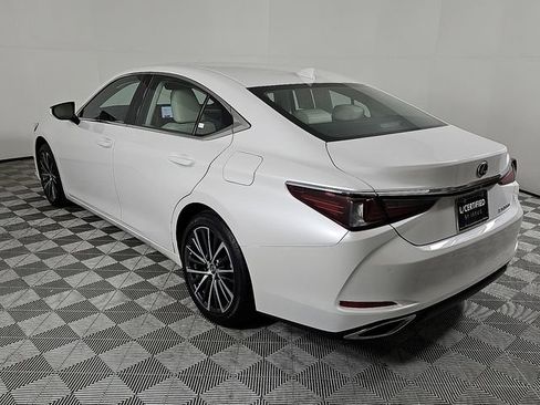 Certified 2025 Lexus ES 350 w/ Premium Package image 7