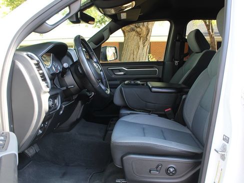 Used 2021 RAM 1500 Big Horn AWD/4WD image 9