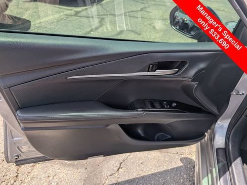 Used 2025 Toyota Camry XSE FWD image 15