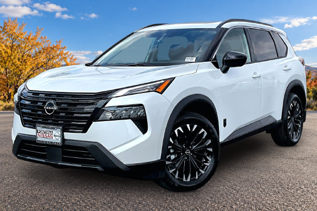 New 2026 Nissan Rogue Dark Armor FWD image 2