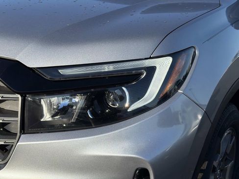 Used 2023 Honda Passport TrailSport image 10