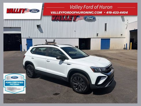 Used 2023 Volkswagen Taos S w/ Driver Assistance Package FWD image 1