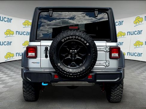 Used 2023 Jeep Wrangler Unlimited w/ Cold Weather Group image 5