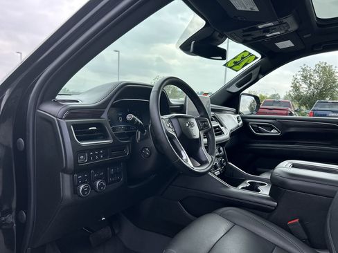 Used 2023 Chevrolet Tahoe Z71 w/ Z71 Off-Road Package image 29