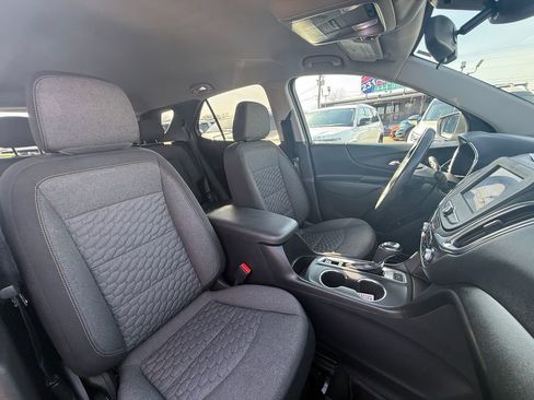 Used 2020 Chevrolet Equinox LT image 25