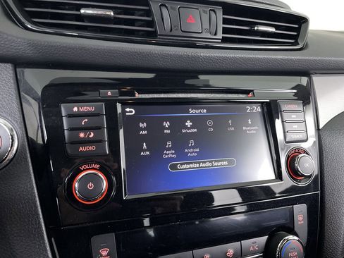 Used 2020 Nissan Rogue Sport SV w/ Technology Package image 14