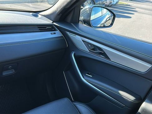 Certified 2025 Jaguar F-PACE R-Dynamic S image 21