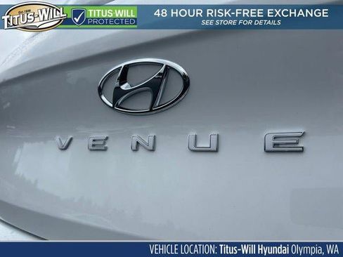 New 2026 Hyundai Venue SEL FWD image 32