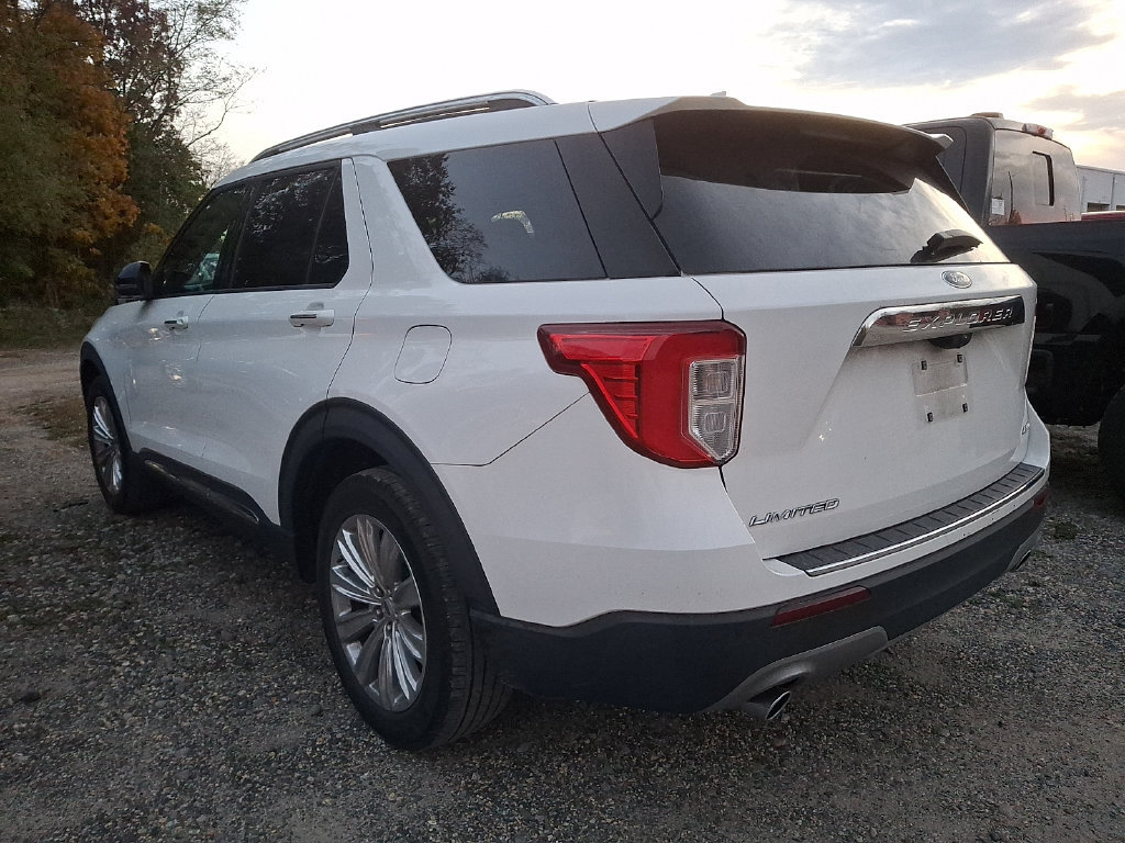 Used 2021 Ford Explorer Limited w/ Equipment Group 301A AWD/4WD image 6