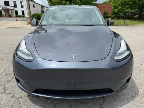 Used 2022 Tesla Model Y Long Range AWD/4WD image 10