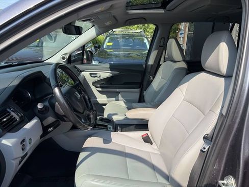 Used 2019 Honda Pilot EX-L image 11