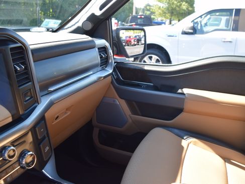 Used 2021 Ford F150 Lariat w/ Equipment Group 502A High AWD/4WD image 18