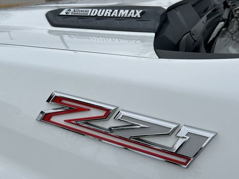 Used 2021 Chevrolet Silverado 2500 LT w/ Z71 Off-Road Package image 9