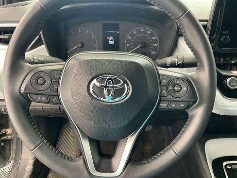 Used 2025 Toyota Corolla SE FWD image 5