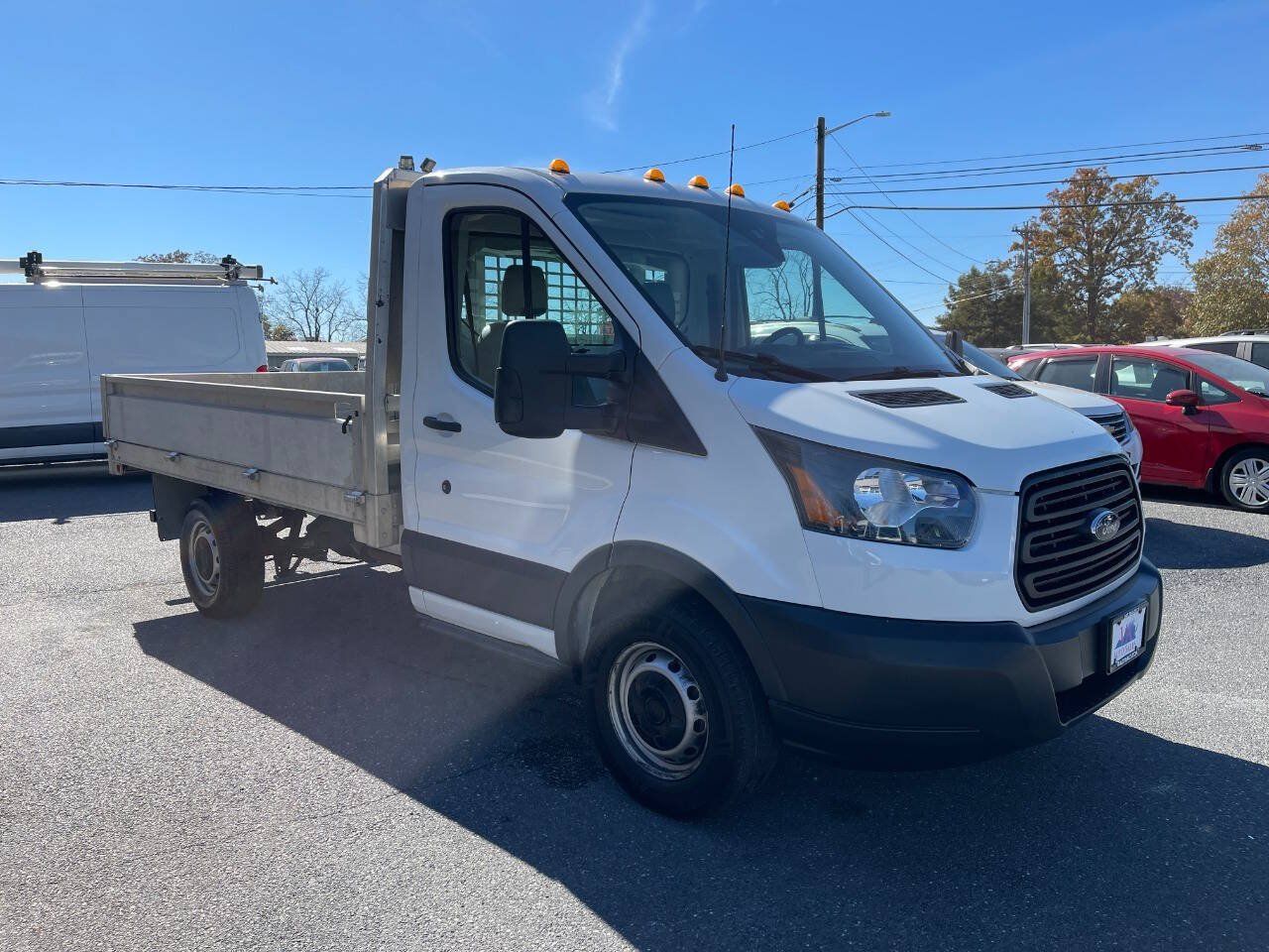 Used 2018 Ford Transit 250 138 RWD image 4