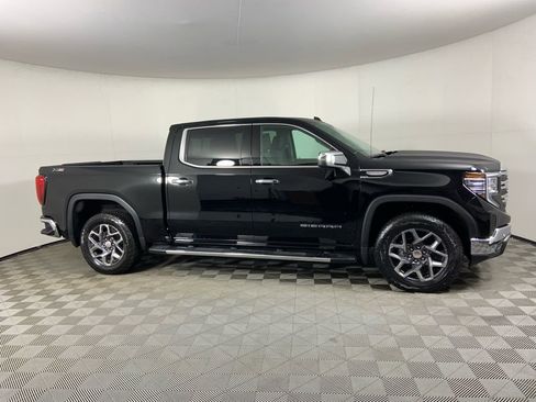 Used 2026 GMC Sierra 1500 SLT image 2