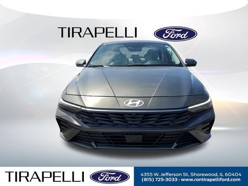 Used 2024 Hyundai Elantra Limited FWD image 10