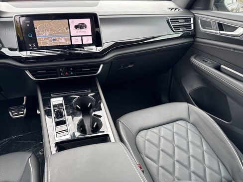 New 2026 Volkswagen Atlas Cross Sport SEL Premium R-Line image 14