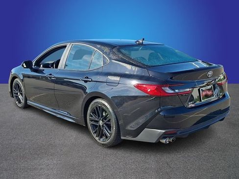 Used 2025 Toyota Camry SE FWD image 6